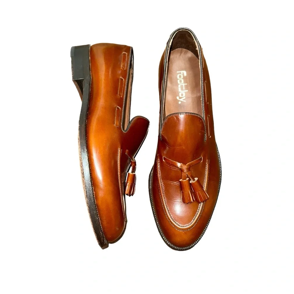 Raised Apron Calfskin Tassel Loafer Size 9